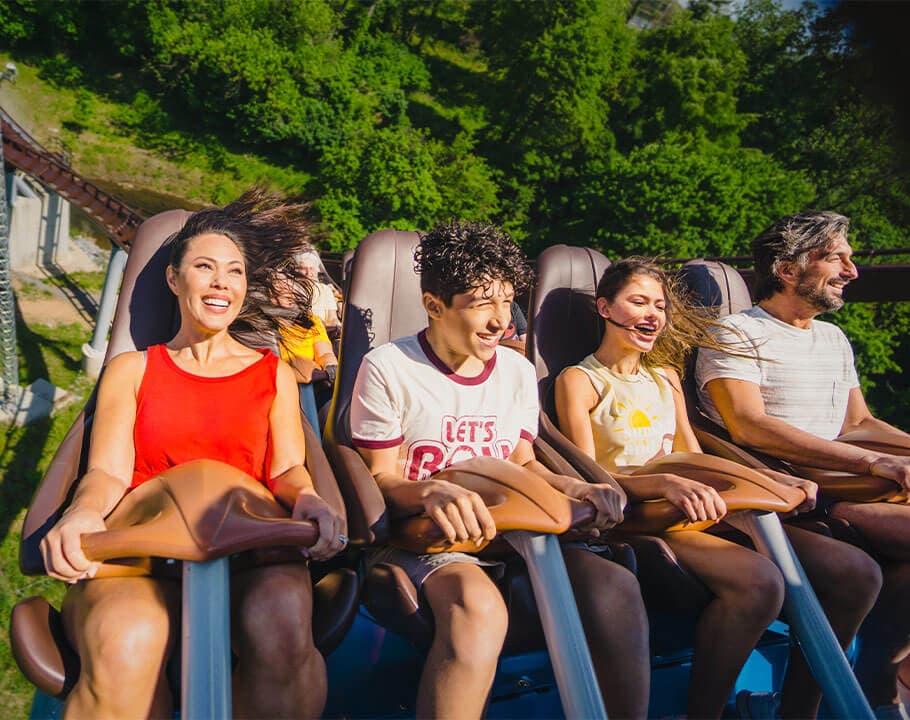 family riding candymonium hersheypark
