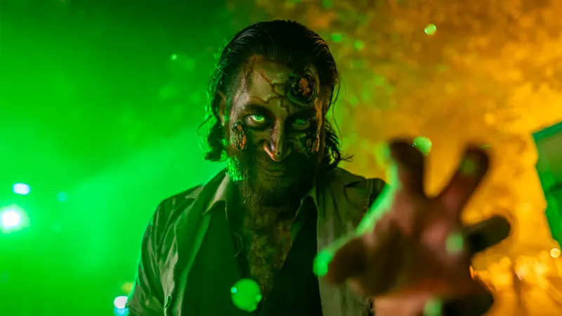 zombie during hersheypark dark nights