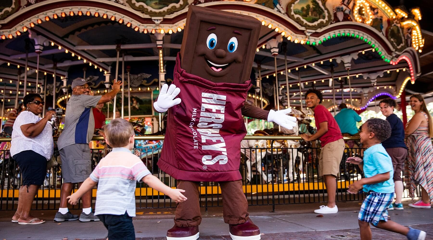 Hershey Bar character dancing at Hersheypark