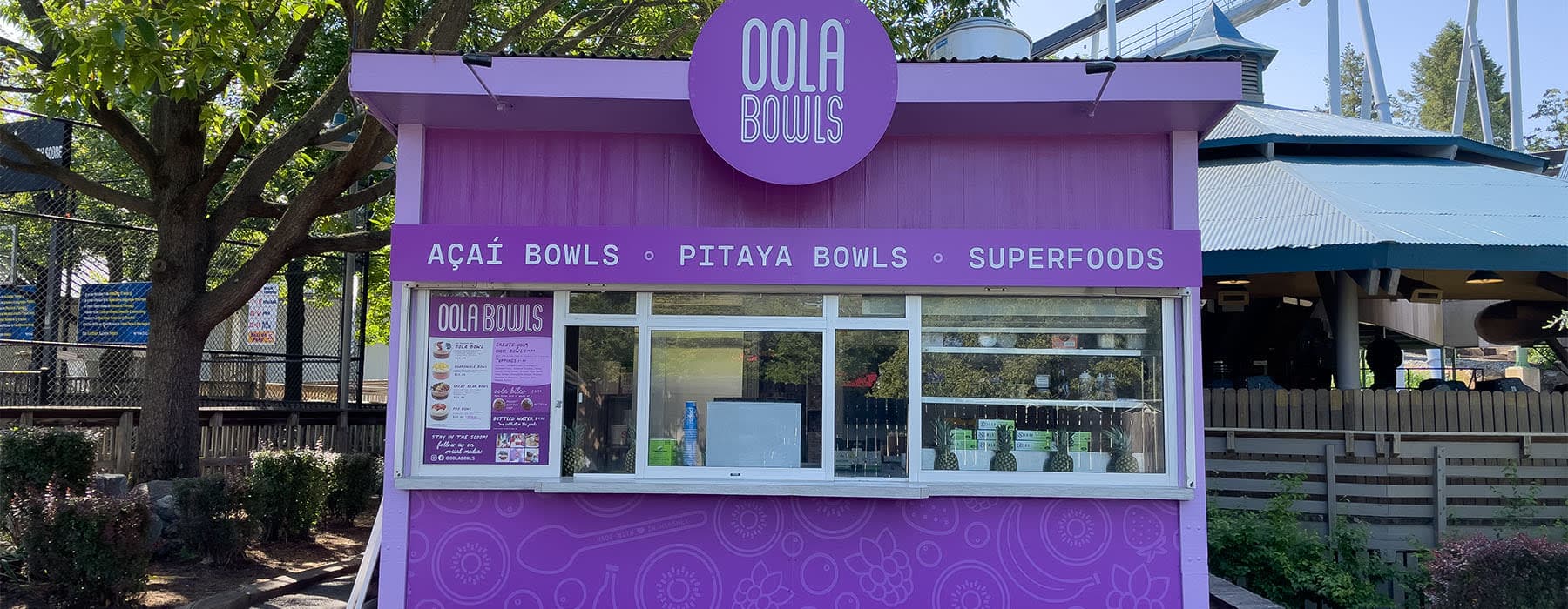 Oola Bowls Kissing Tower Hill at Hersheypark