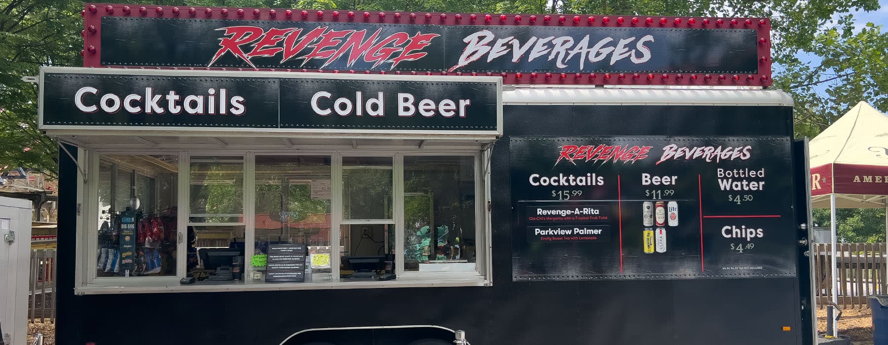 Wildcatâ€™s Revenge Beverage drink cart at Hersheypark