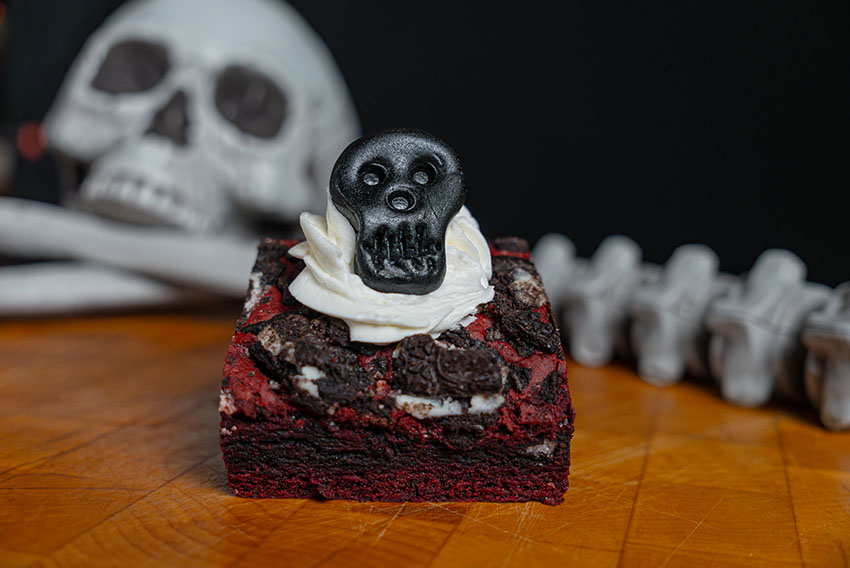 Red Velvet Cookies and Cream Brownie